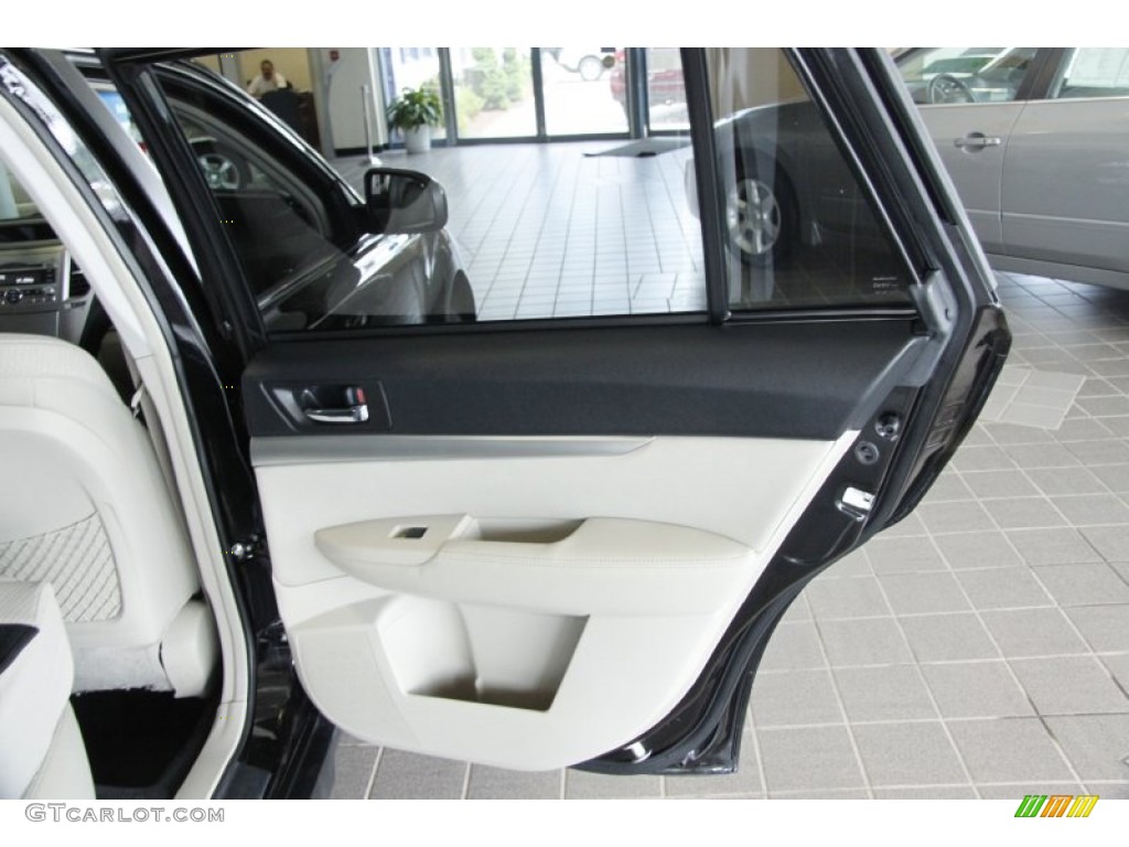 2011 Outback 2.5i Premium Wagon - Crystal Black Silica / Warm Ivory photo #21