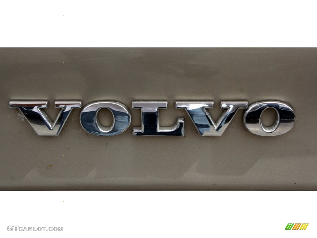 2001 Volvo S80 T6 Marks and Logos Photo #51494831