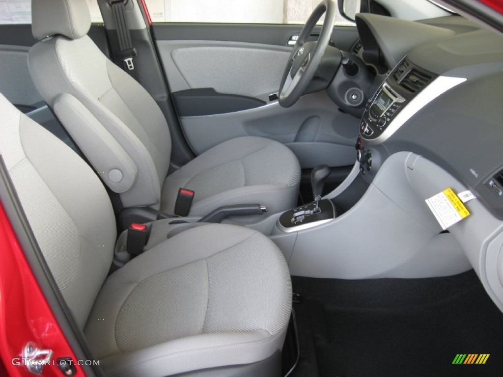 Gray Interior 2012 Hyundai Accent GS 5 Door Photo #51495568