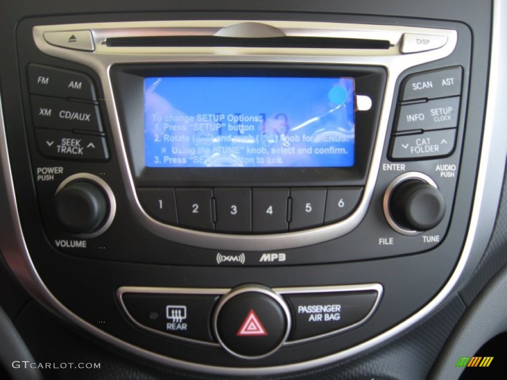 2012 Hyundai Accent GS 5 Door Controls Photo #51495637