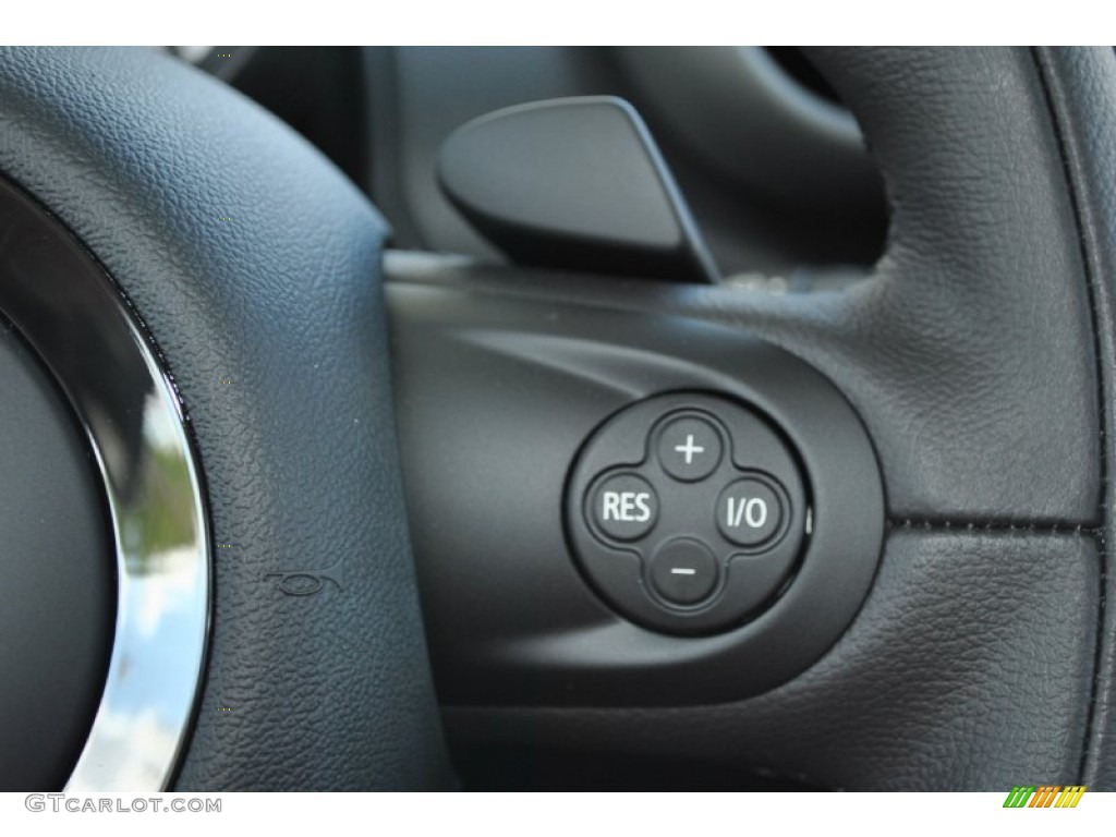 2011 Mini Cooper S Countryman All4 AWD Controls Photo #51496270