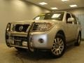 Silver Lightning Metallic - Pathfinder LE 4x4 Photo No. 1