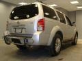 Silver Lightning Metallic - Pathfinder LE 4x4 Photo No. 5