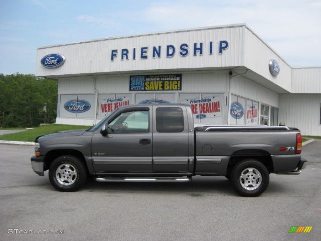 2001 Silverado 1500 LS Extended Cab 4x4 - Medium Charcoal Gray Metallic / Graphite photo #1