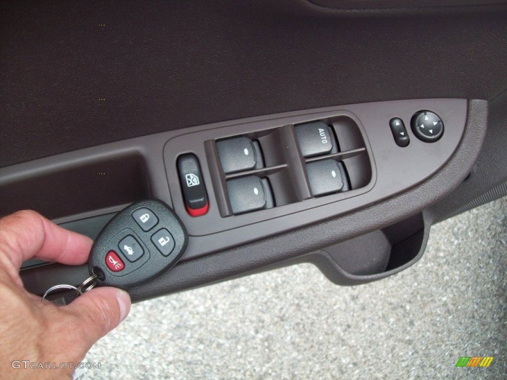 2012 Chevrolet Malibu LT Controls Photo #51500647