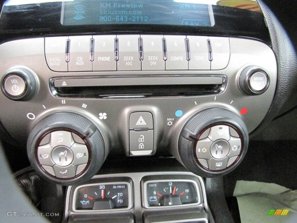 2010 Chevrolet Camaro SS Coupe Controls Photo #51501661