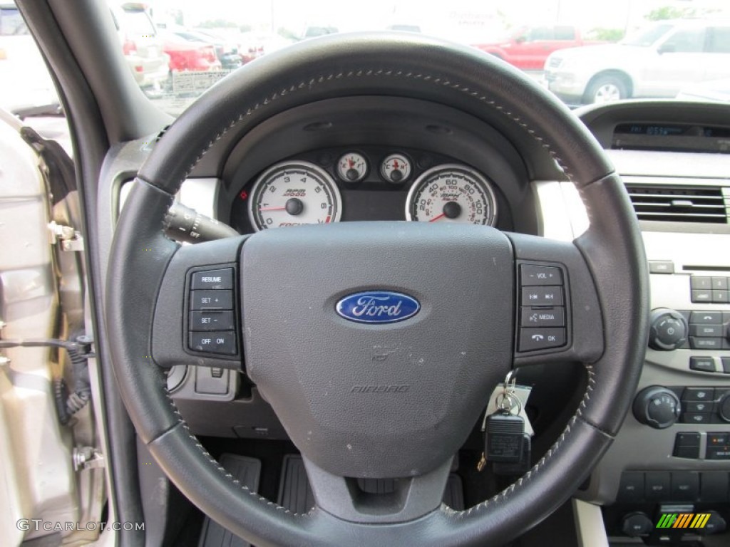 2009 Ford Focus SES Coupe Medium Stone Steering Wheel Photo #51505048