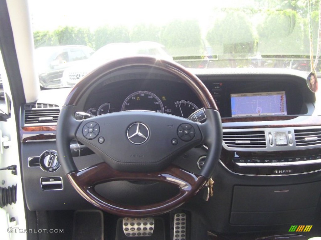 2010 S 550 4Matic Sedan - Diamond White Metallic / Black photo #16