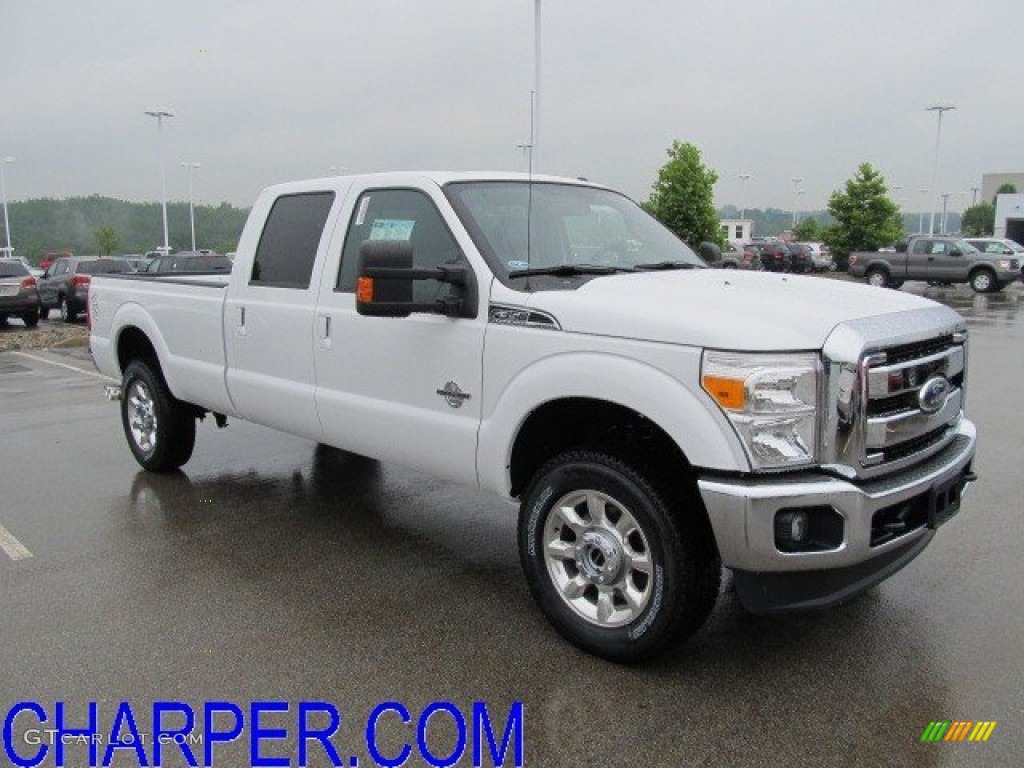 2011 F350 Super Duty Lariat Crew Cab 4x4 - Oxford White / Black photo #1