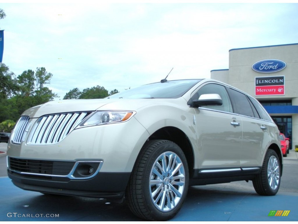 2011 MKX FWD - Gold Leaf Metallic / Medium Light Stone photo #1