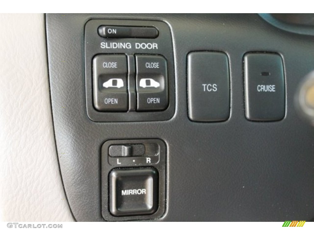 2000 Honda Odyssey EX Controls Photo #51511279
