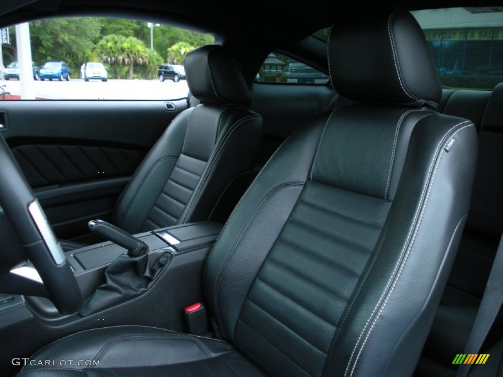 Charcoal Black Interior 2010 Ford Mustang GT Premium Coupe Photo #51511414