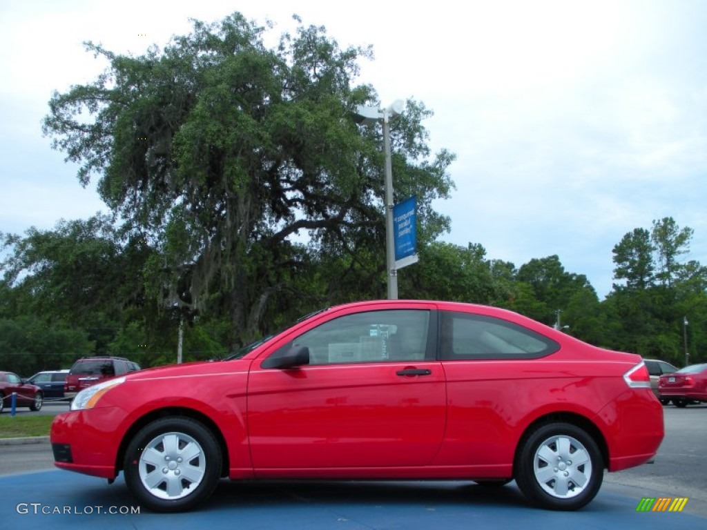 2008 Focus S Coupe - Vermillion Red / Medium Stone photo #2