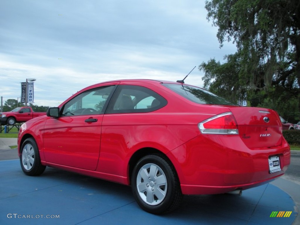 2008 Focus S Coupe - Vermillion Red / Medium Stone photo #3