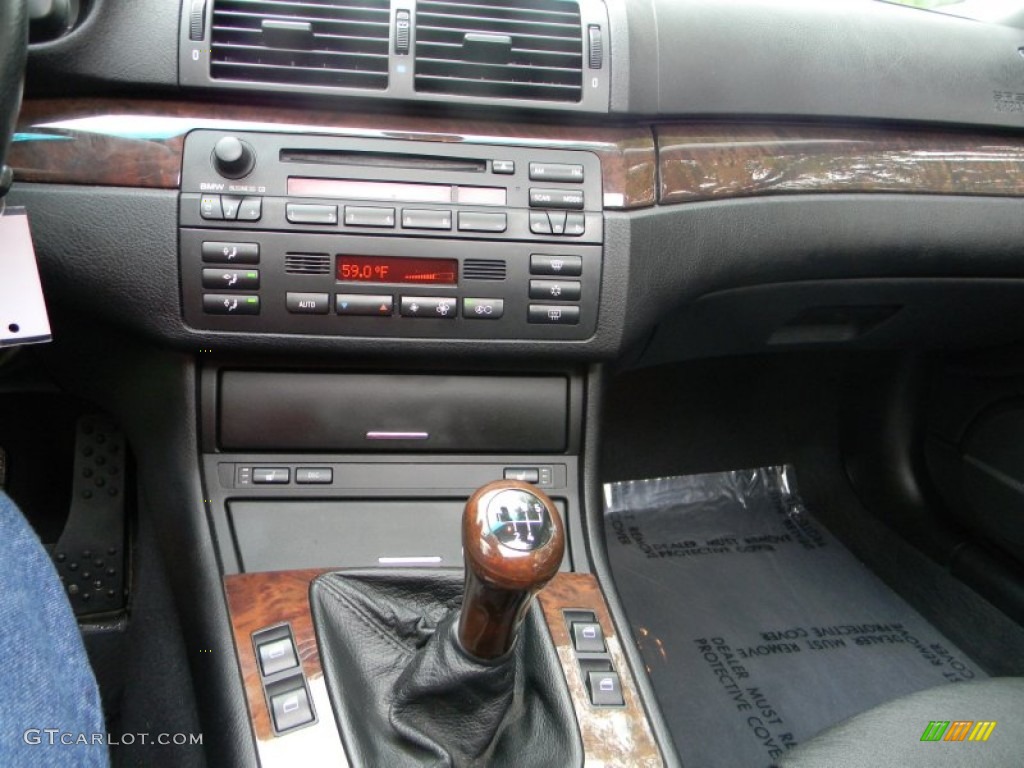 2003 BMW 3 Series 325i Coupe Controls Photo #51514303