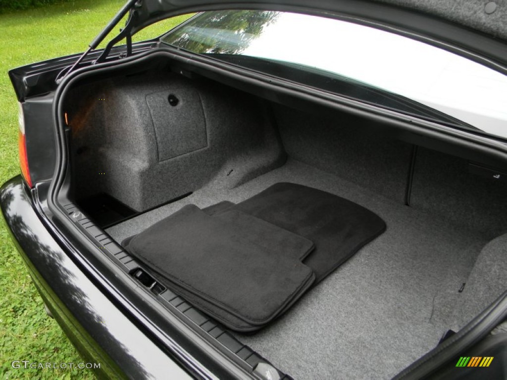 2003 BMW 3 Series 325i Coupe Trunk Photo #51514414