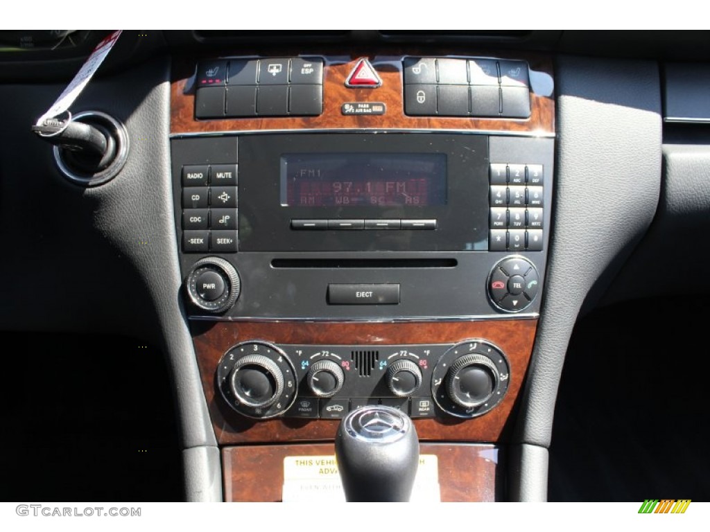 2006 Mercedes-Benz C 350 Luxury Controls Photo #51520018