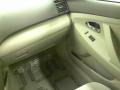 Super White - Camry  Photo No. 11