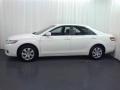 Super White - Camry LE Photo No. 18