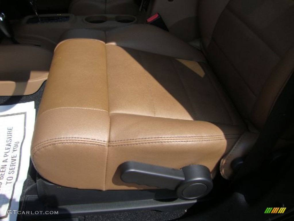 2011 Wrangler Sahara 4x4 - Black / Black/Dark Saddle photo #10