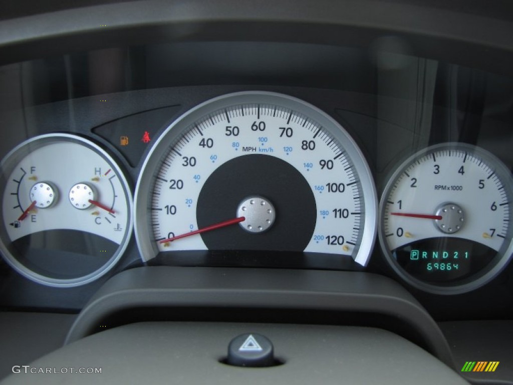 2007 Dodge Dakota SLT Quad Cab Gauges Photo #51526789