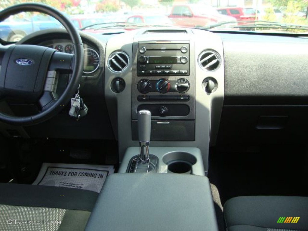 2006 F150 FX4 SuperCrew 4x4 - Silver Metallic / Medium/Dark Flint photo #27