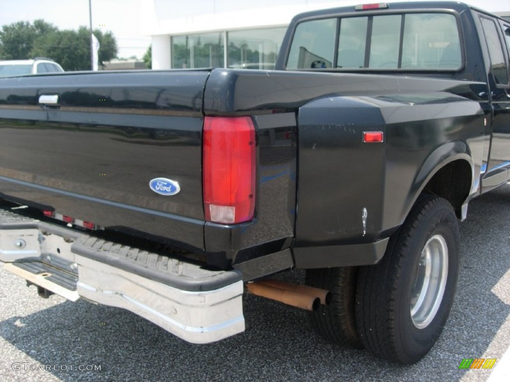 1997 F350 XLT Extended Cab Dually - Black / Opal Grey photo #10