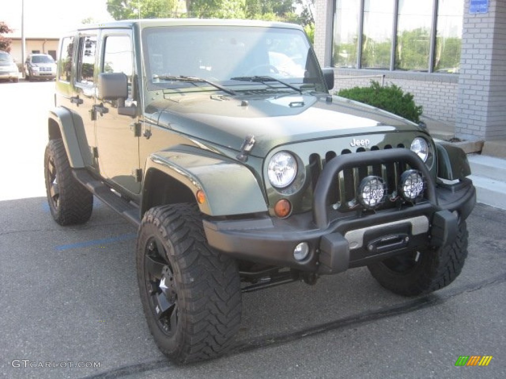 2007 Wrangler Unlimited Sahara 4x4 - Jeep Green Metallic / Dark Khaki/Medium Khaki photo #1