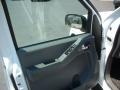 Avalanche White - Frontier SE Crew Cab Photo No. 10