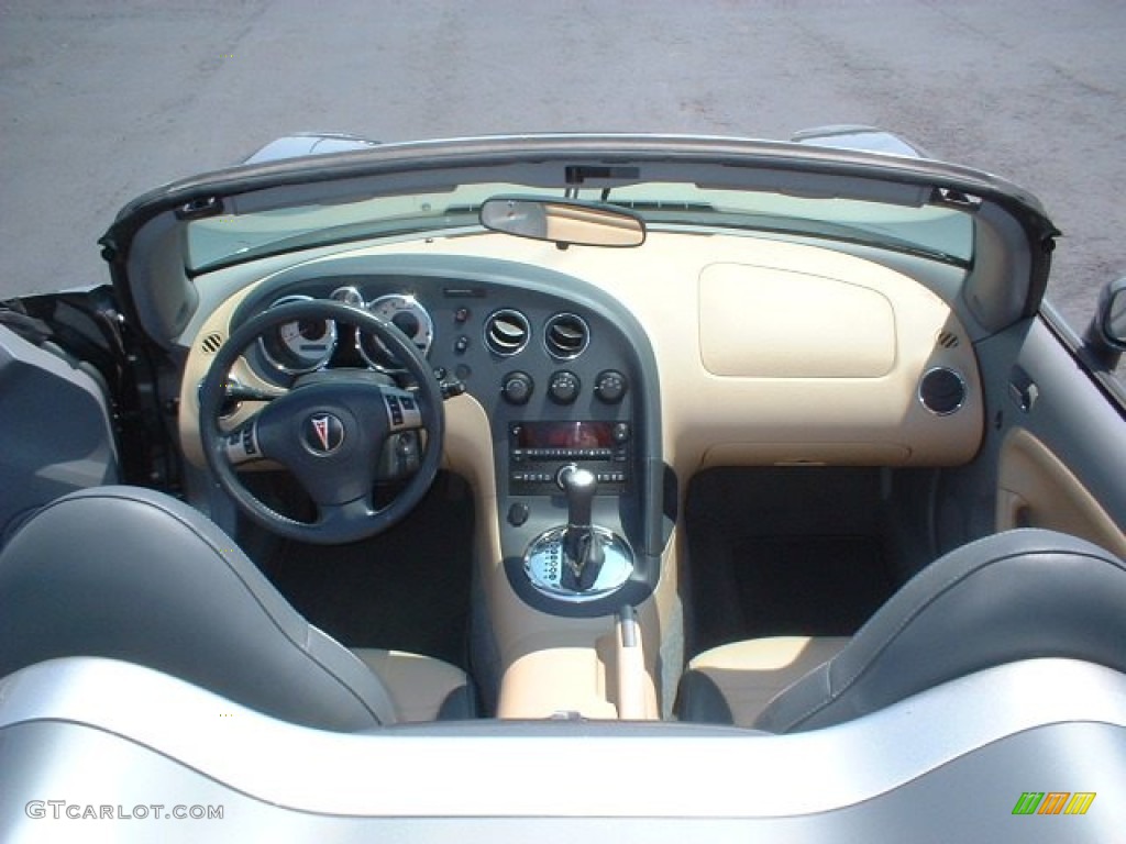 2007 Solstice Roadster - Sly Gray / Steel/Sand photo #11