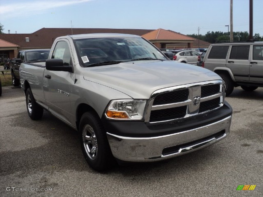 2011 Ram 1500 ST Regular Cab - Bright Silver Metallic / Dark Slate Gray/Medium Graystone photo #3