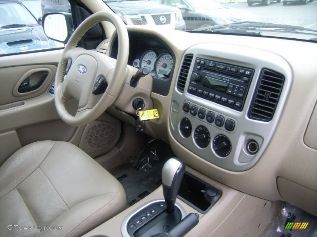 2007 Ford Escape Limited 4WD Dashboard Photos