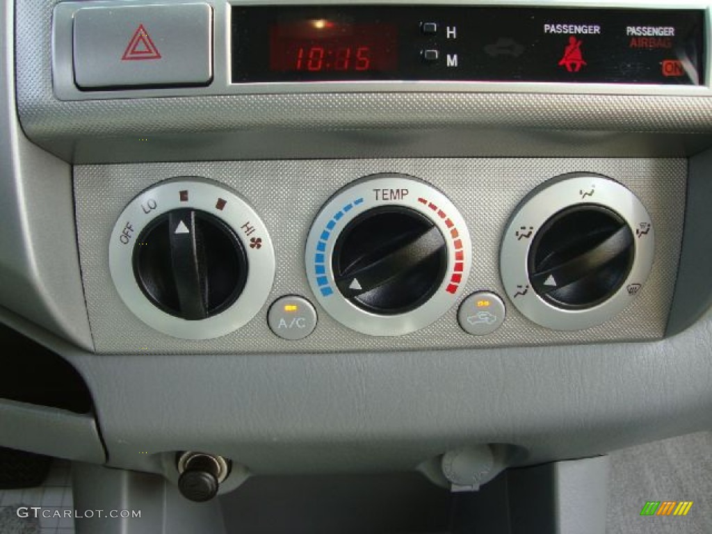 2008 Toyota Tacoma V6 SR5 Double Cab 4x4 Controls Photo #51544623