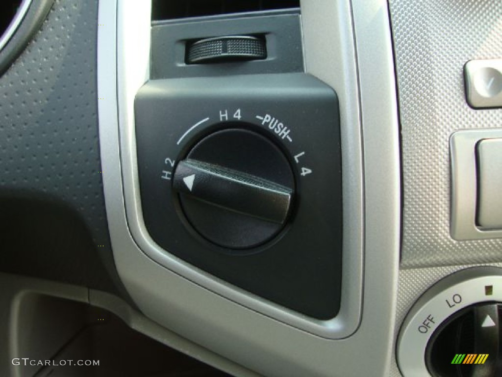 2008 Toyota Tacoma V6 SR5 Double Cab 4x4 Controls Photos