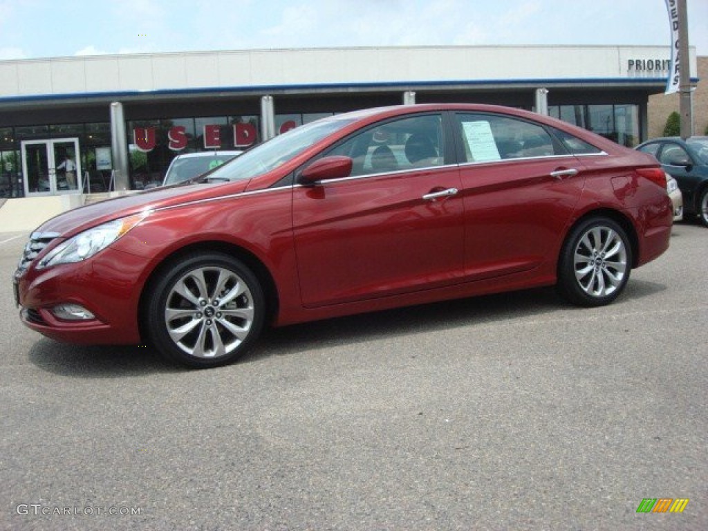2011 Sonata SE - Venetian Red / Black photo #2