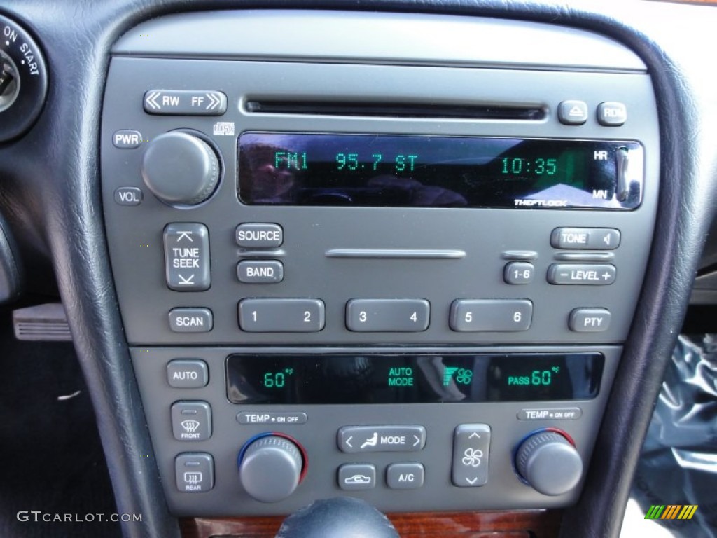 2004 Cadillac Seville SLS Controls Photo #51546690