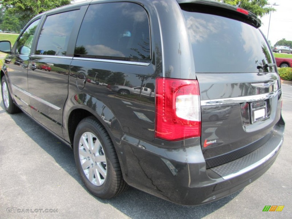 2011 Town & Country Touring - L - Dark Charcoal Pearl / Dark Frost Beige/Medium Frost Beige photo #2