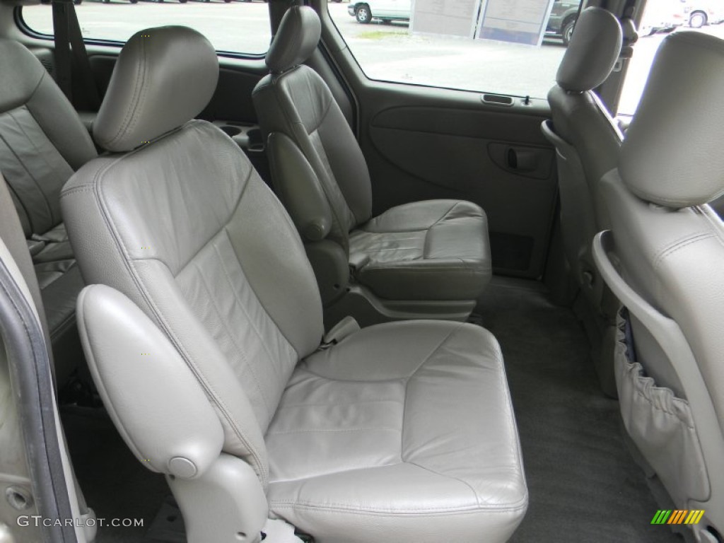 Taupe Interior 2003 Chrysler Town & Country LXi Photo #51547596