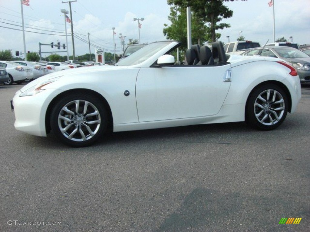 2010 370Z Touring Roadster - Pearl White / Gray Leather photo #7