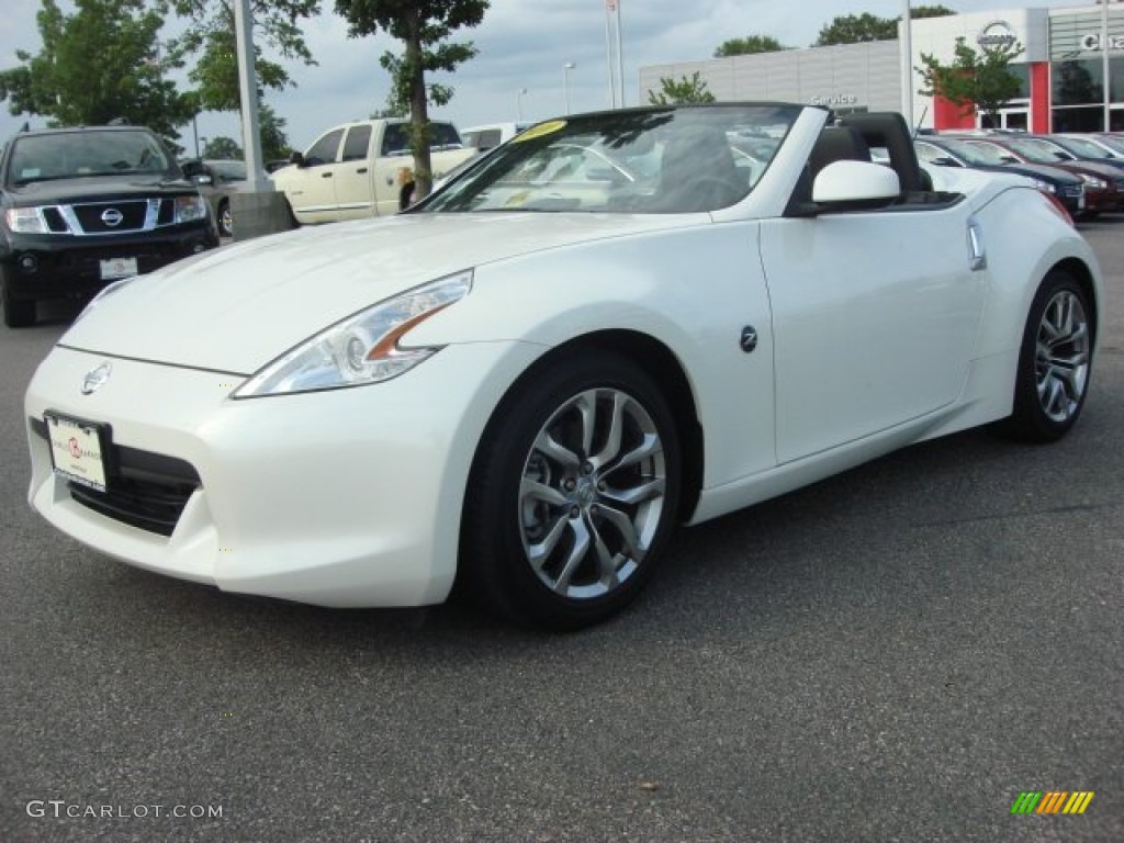 2010 370Z Touring Roadster - Pearl White / Gray Leather photo #8