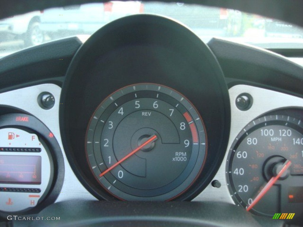 2010 370Z Touring Roadster - Pearl White / Gray Leather photo #19