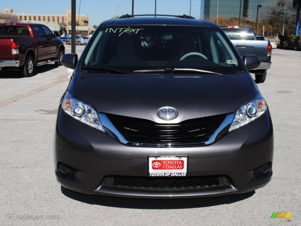 2011 Sienna LE - Predawn Gray Mica / Light Gray photo #2