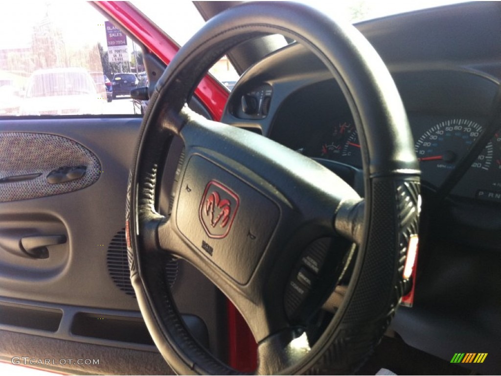 2001 Ram 1500 SLT Club Cab 4x4 - Flame Red / Agate photo #19