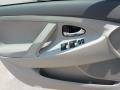 Super White - Camry  Photo No. 12