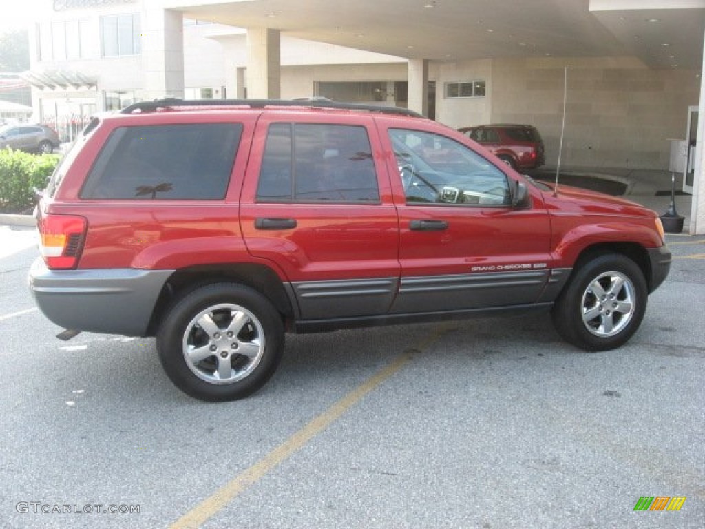 2004 Grand Cherokee Laredo 4x4 - Inferno Red Pearl / Dark Slate Gray photo #5