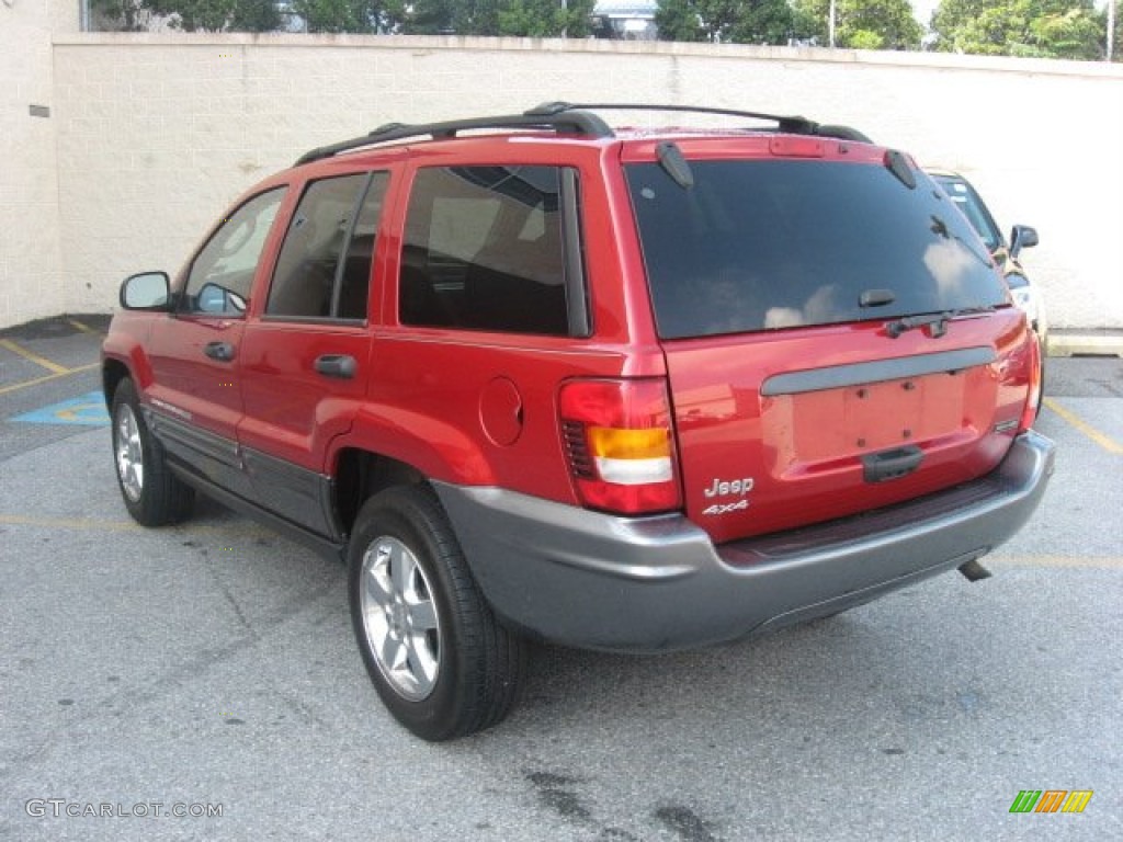 2004 Grand Cherokee Laredo 4x4 - Inferno Red Pearl / Dark Slate Gray photo #8