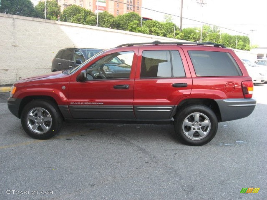 2004 Grand Cherokee Laredo 4x4 - Inferno Red Pearl / Dark Slate Gray photo #9