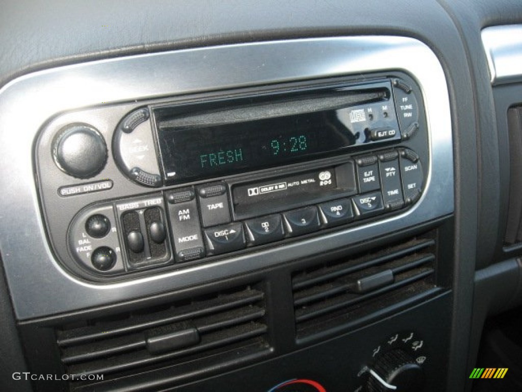 2004 Grand Cherokee Laredo 4x4 - Inferno Red Pearl / Dark Slate Gray photo #31
