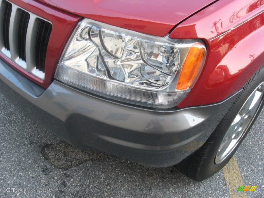 2004 Grand Cherokee Laredo 4x4 - Inferno Red Pearl / Dark Slate Gray photo #44