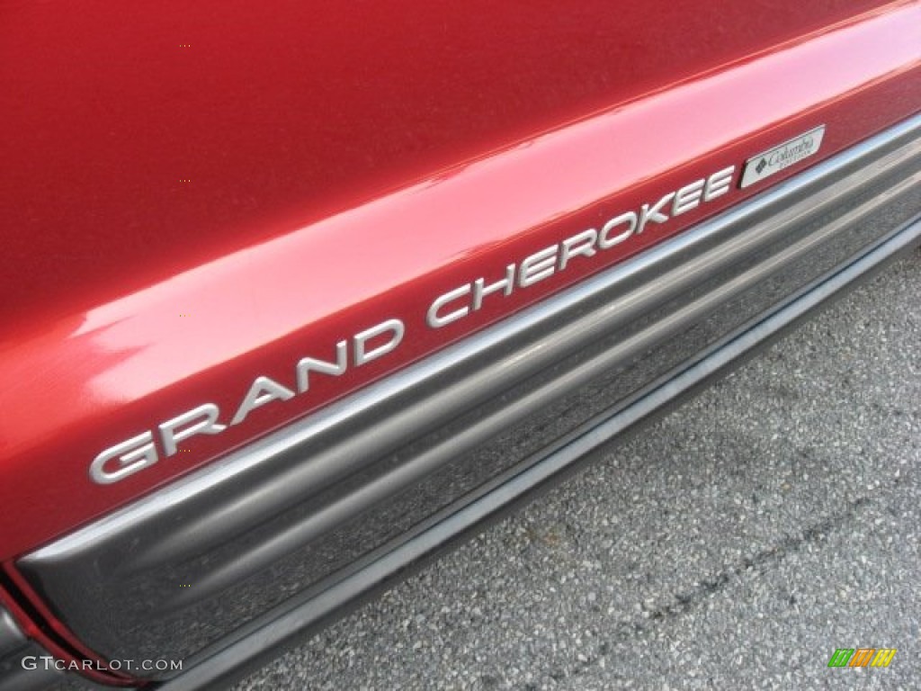 2004 Grand Cherokee Laredo 4x4 - Inferno Red Pearl / Dark Slate Gray photo #52